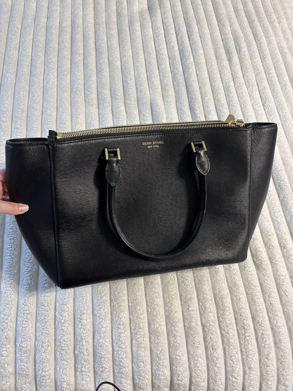 Henri Bendel New York Black Leather Satchel Bag Gold Hardware SEE DESCRIPTION